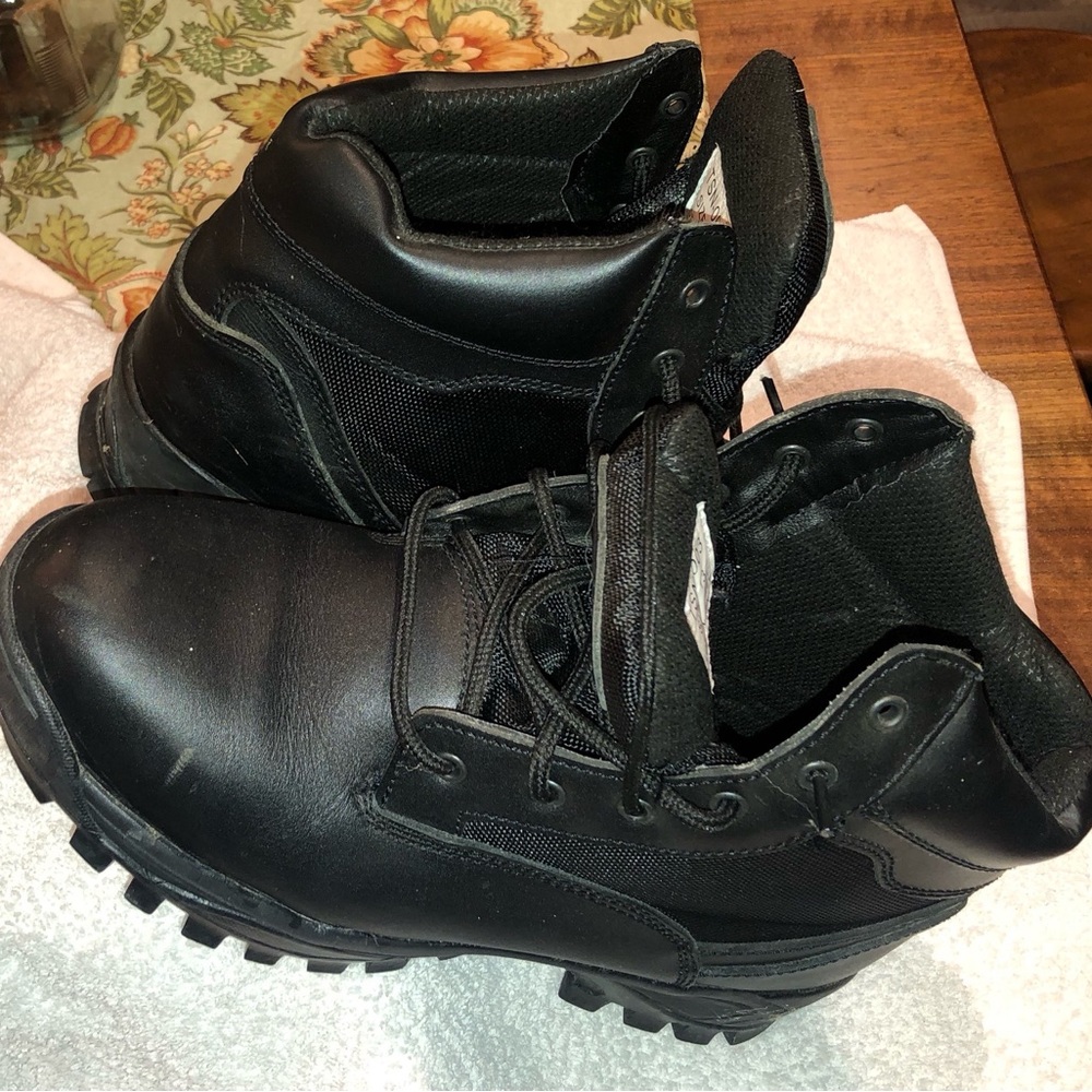 Leather Boots [EEE]